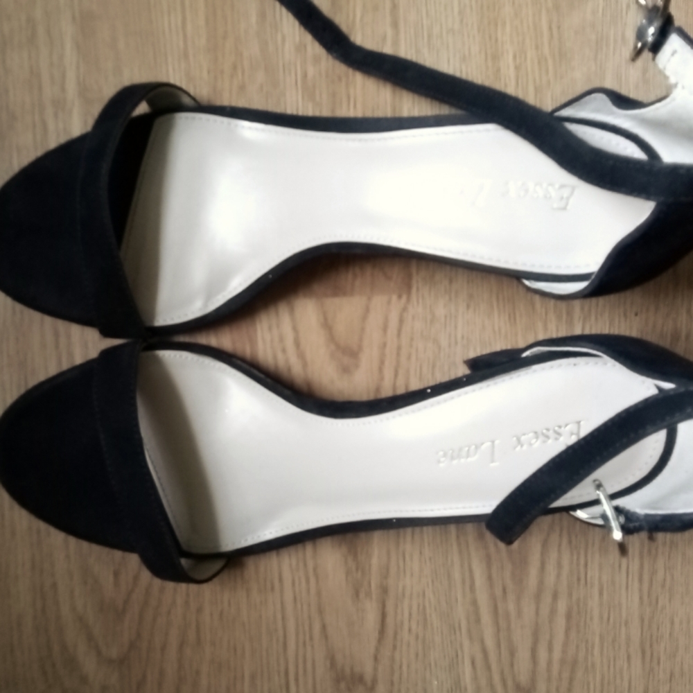 Sz 9 Black Faux Suede Heel